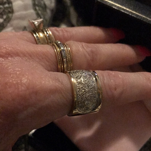 14K Gold & Diamond Ring - Picture 10 of 13
